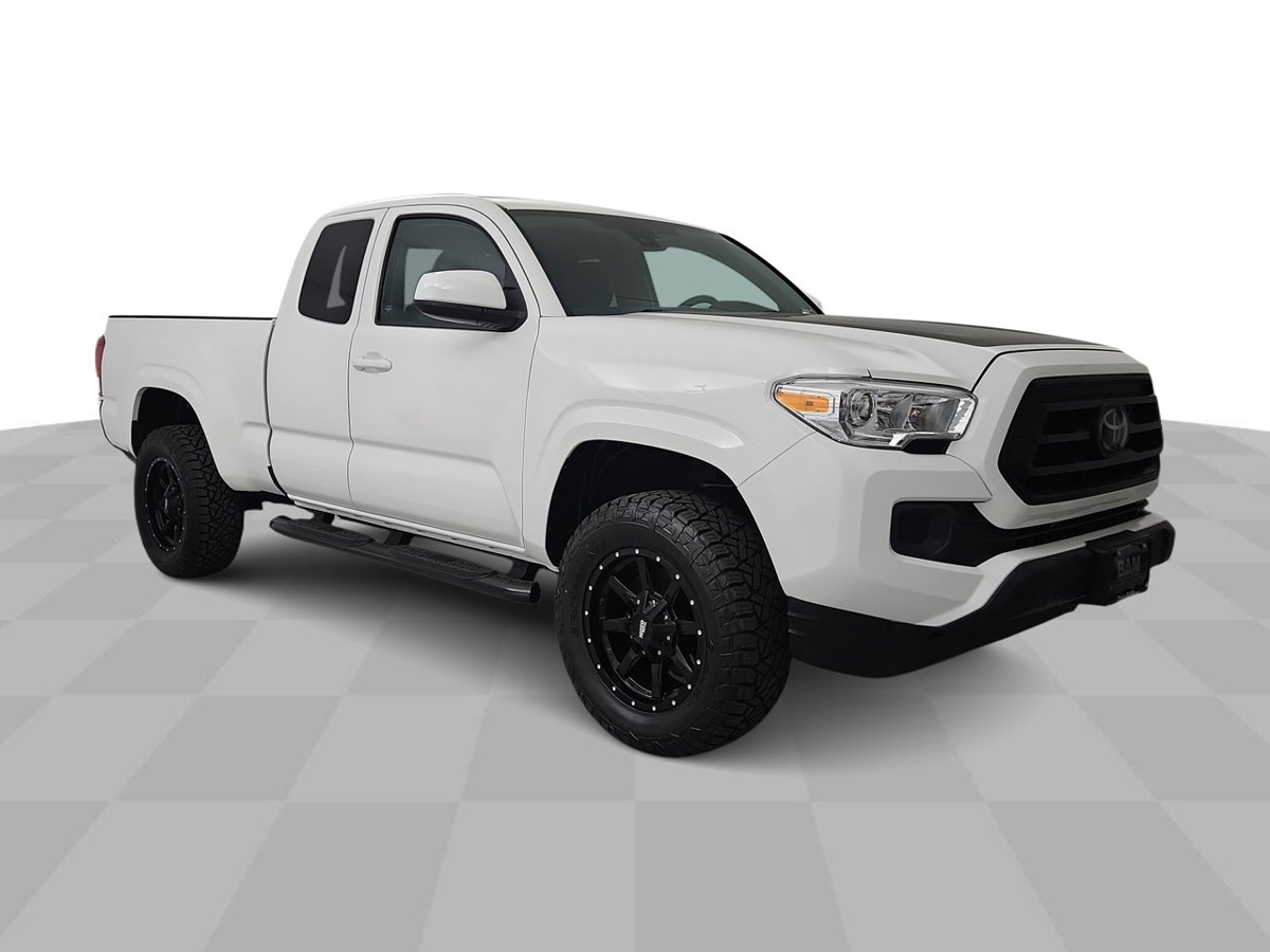 2021 Toyota Tacoma SR's photo